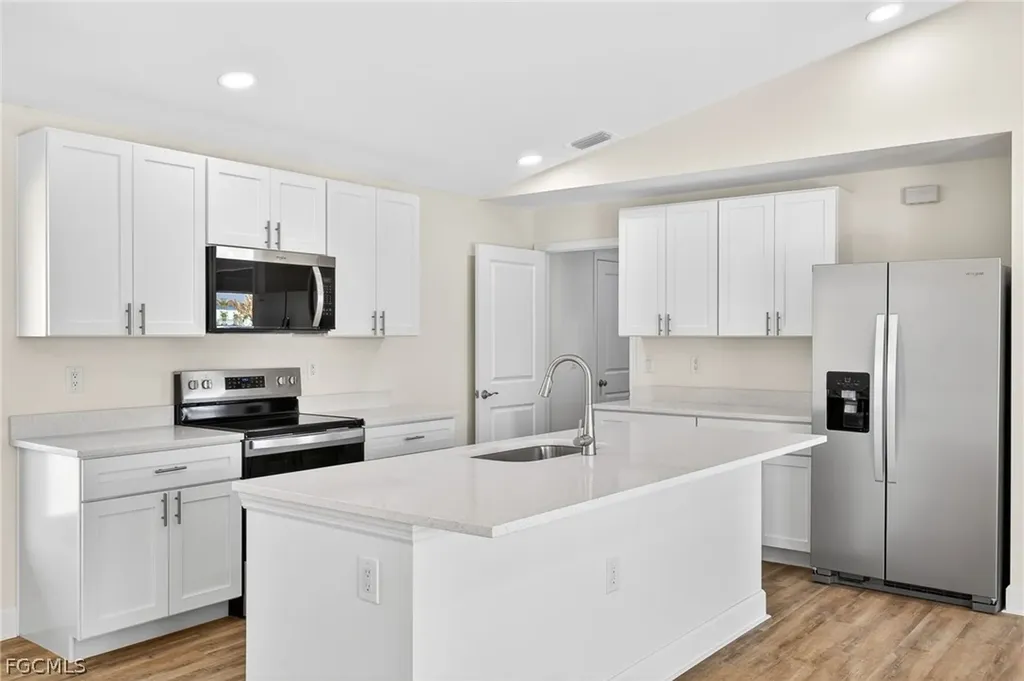 2817 NW 20th Avenue Cape Coral FL 33993