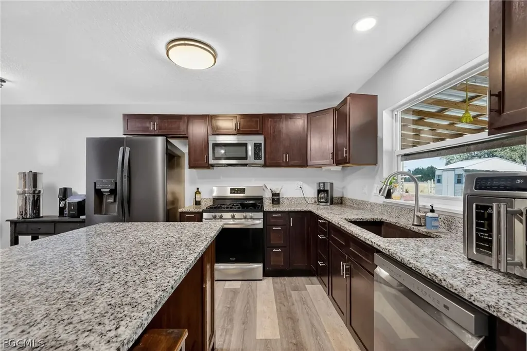 4533 SW 37th Terrace Bushnell FL 33513