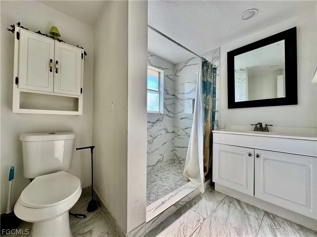 7123 Shannon Boulevard Fort Myers FL 33908