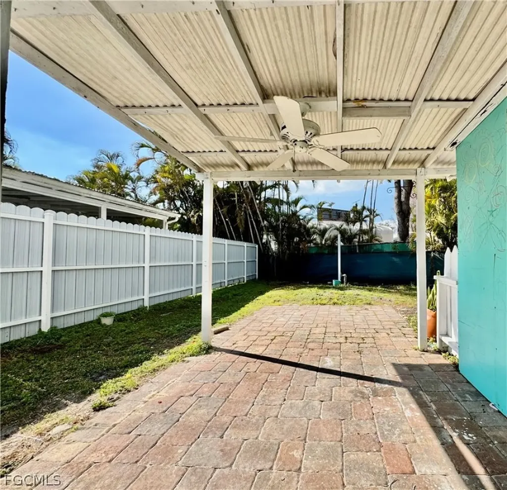 7123 Shannon Boulevard Fort Myers FL 33908