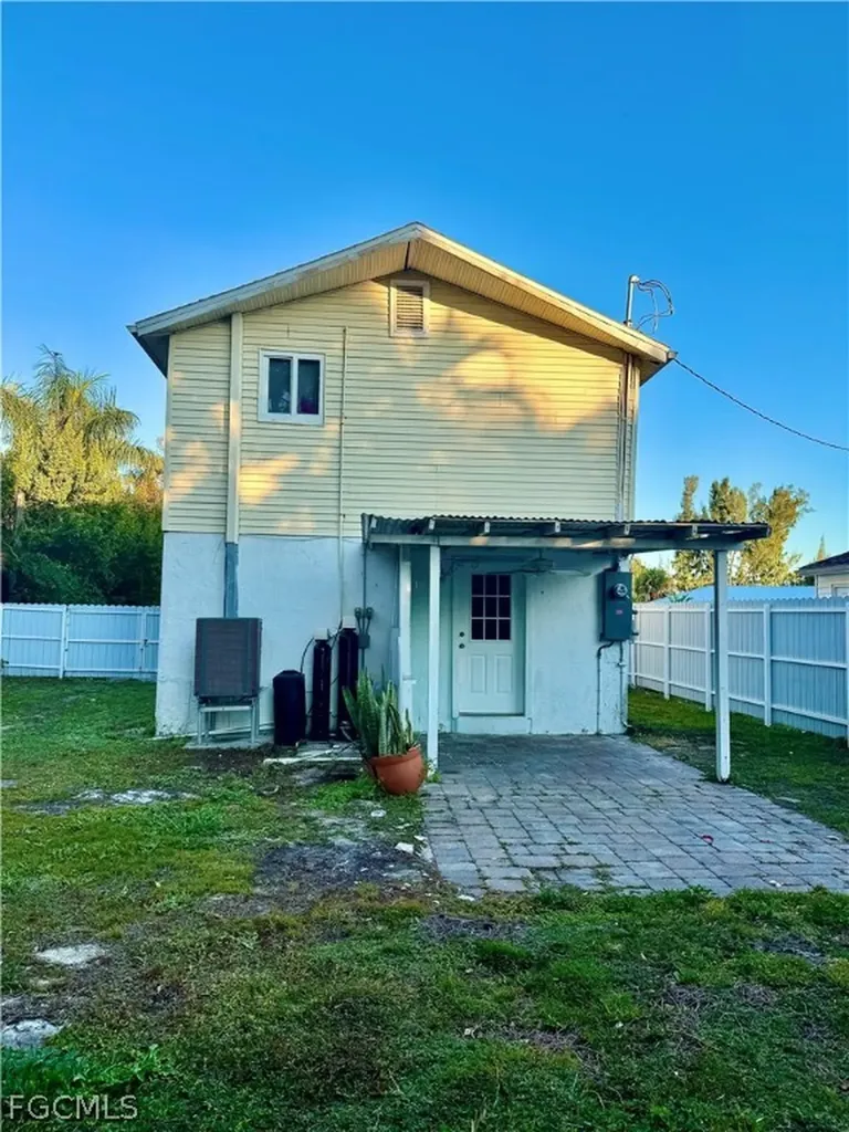 7123 Shannon Boulevard Fort Myers FL 33908