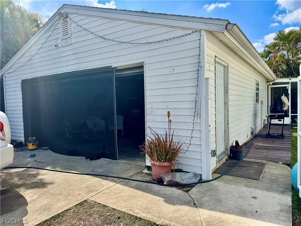 7123 Shannon Boulevard Fort Myers FL 33908