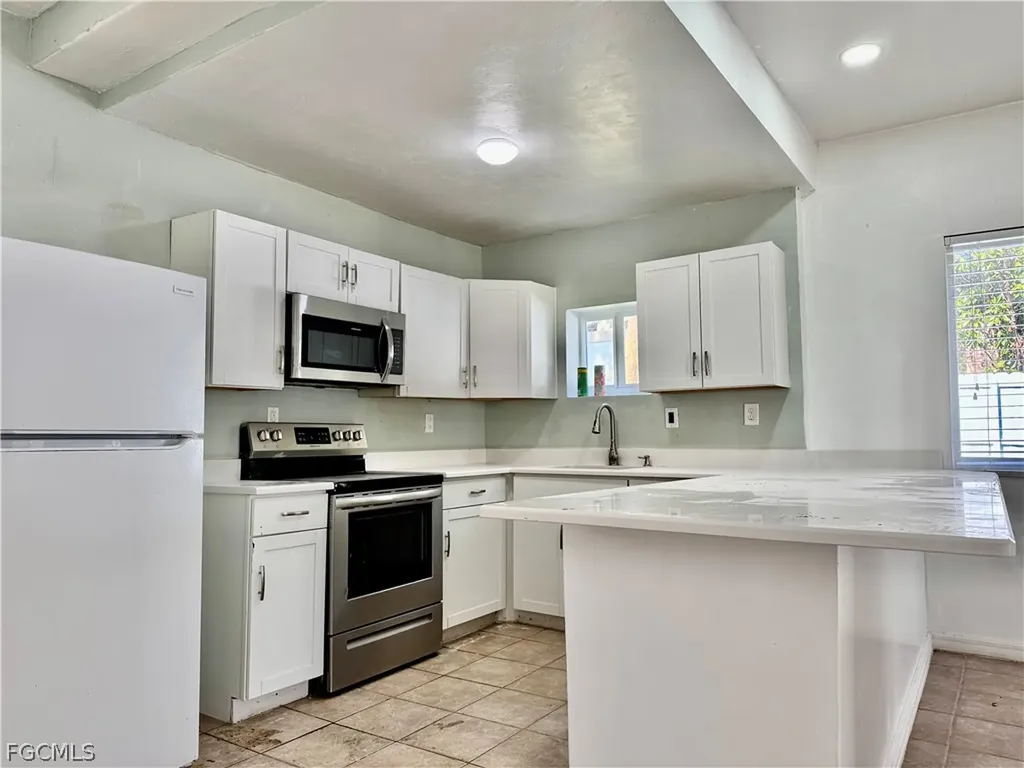 7123 Shannon Boulevard Fort Myers FL 33908