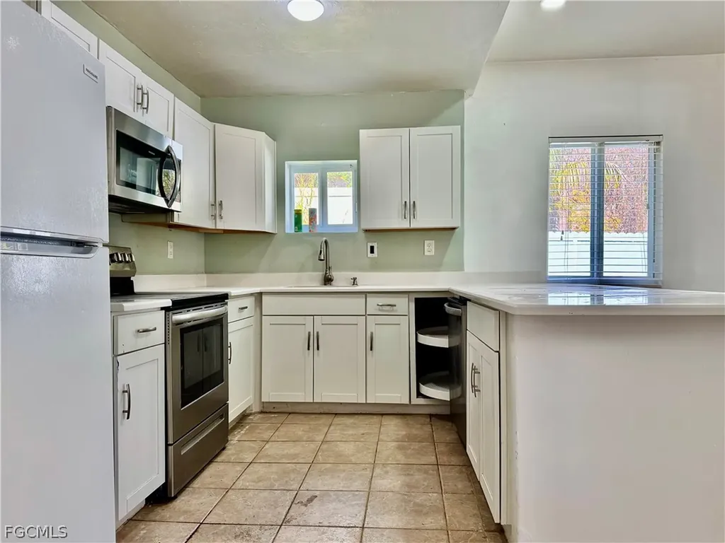 7123 Shannon Boulevard Fort Myers FL 33908