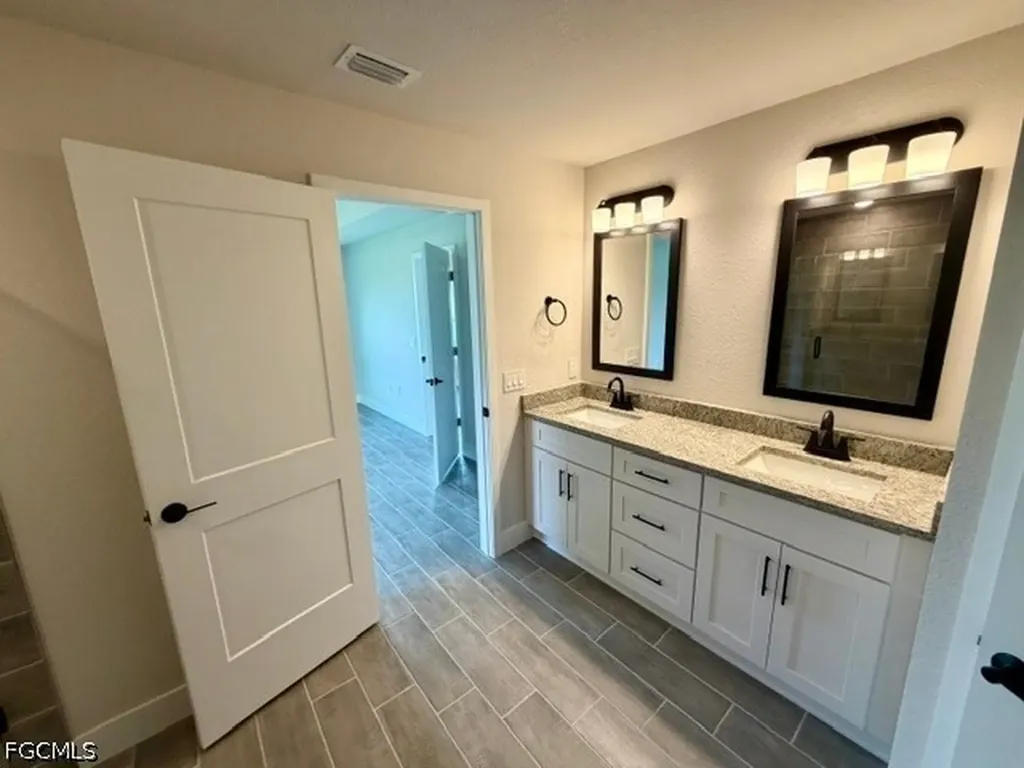 3908 NW 34th Avenue Cape Coral FL 33993