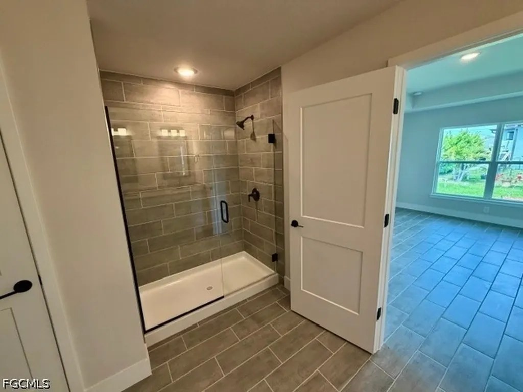 3908 NW 34th Avenue Cape Coral FL 33993
