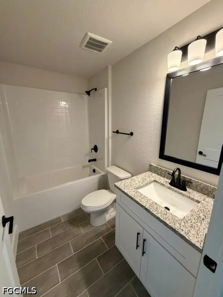 3908 NW 34th Avenue Cape Coral FL 33993