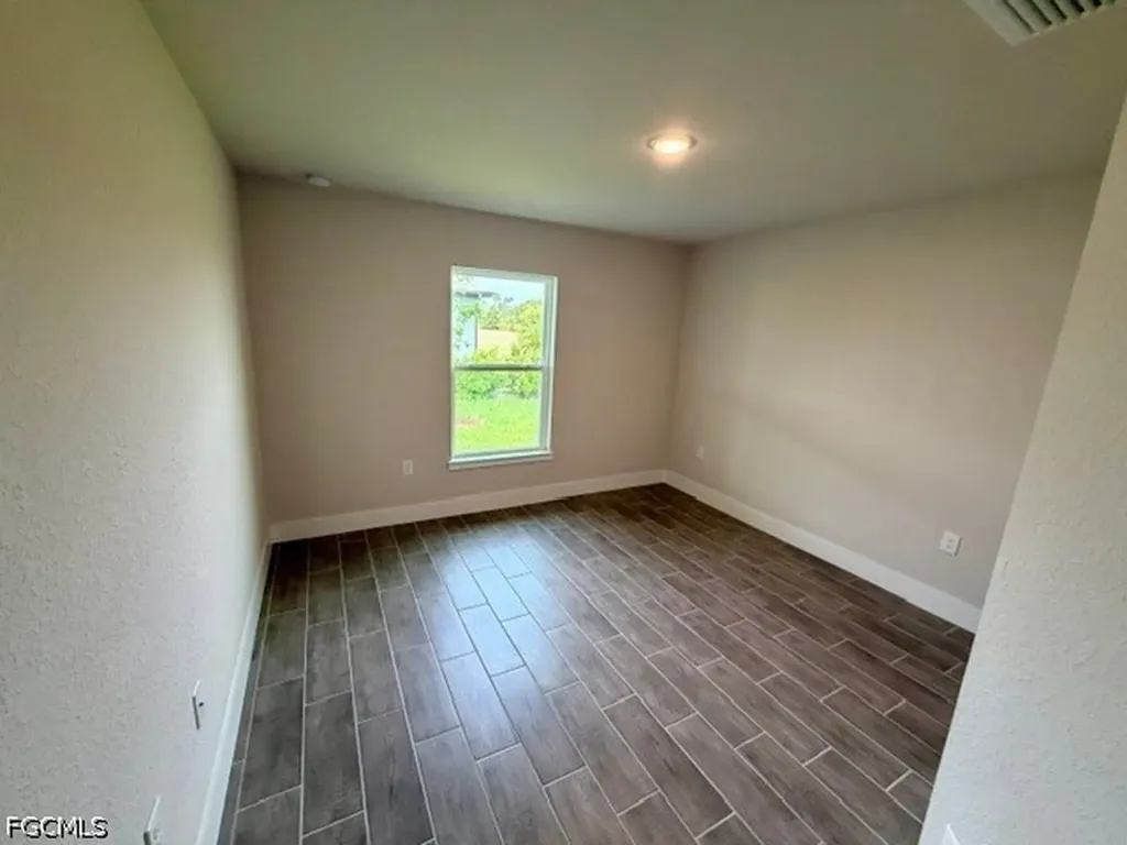 3908 NW 34th Avenue Cape Coral FL 33993