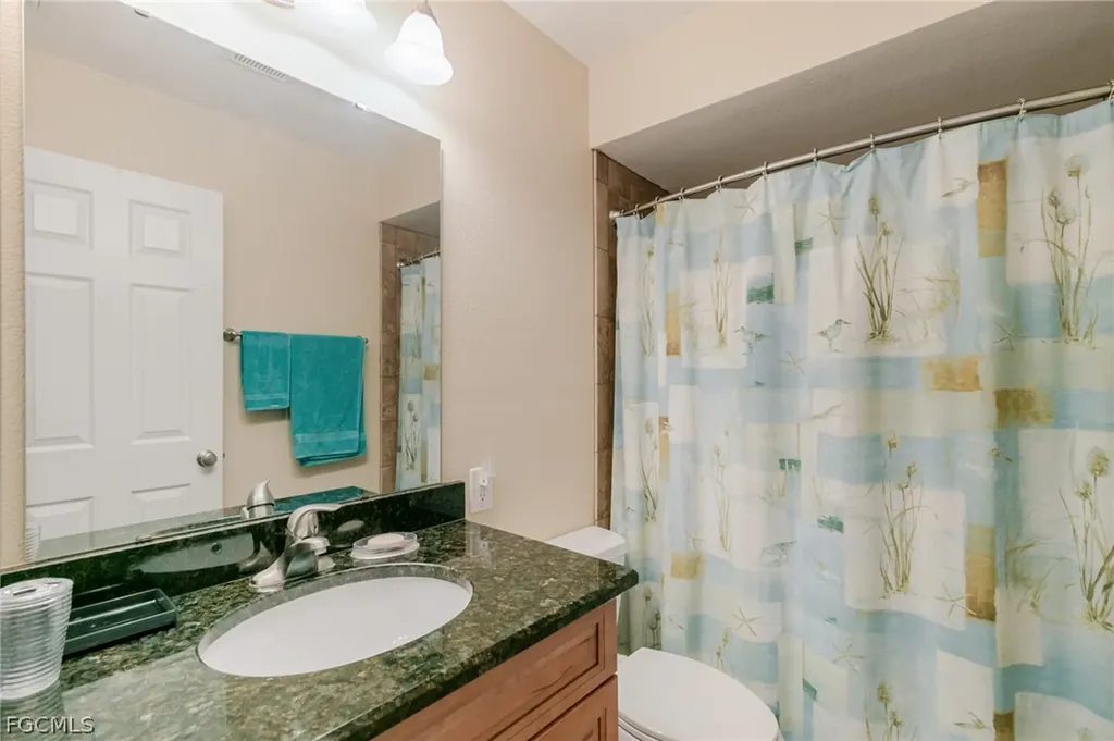 208 Cape Coral Parkway E Cape Coral FL 33904