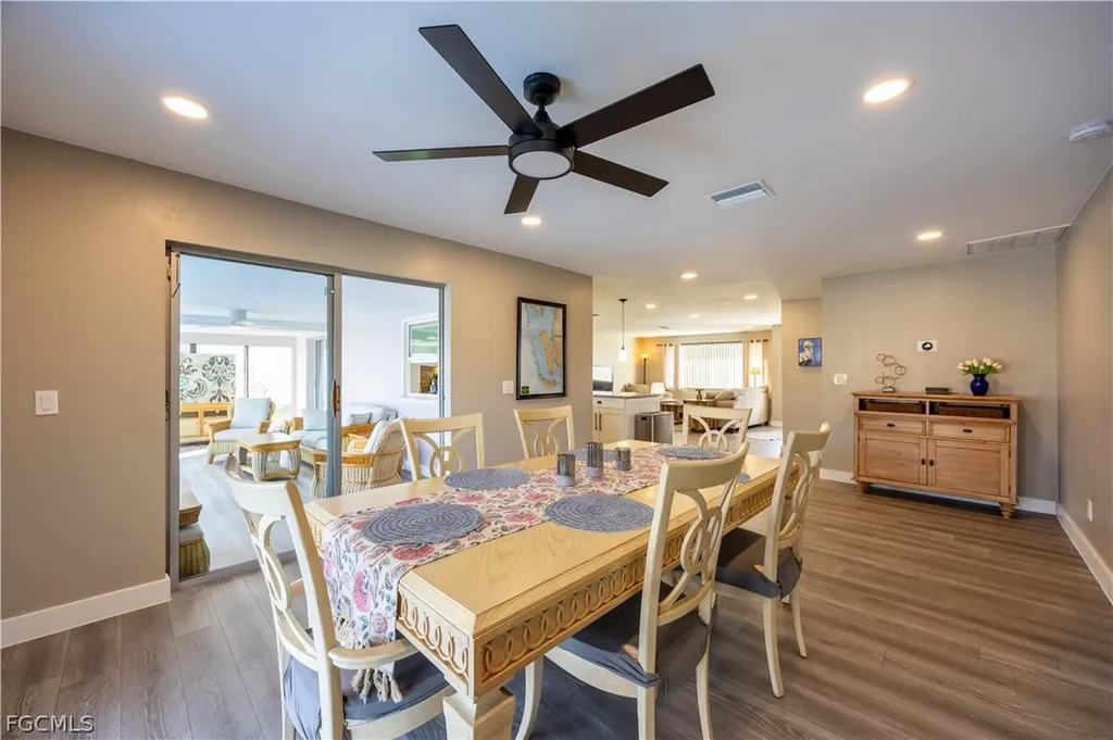 4125 SW 5th Place Cape Coral FL 33914