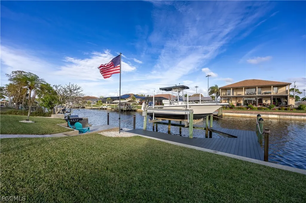 4125 SW 5th Place Cape Coral FL 33914