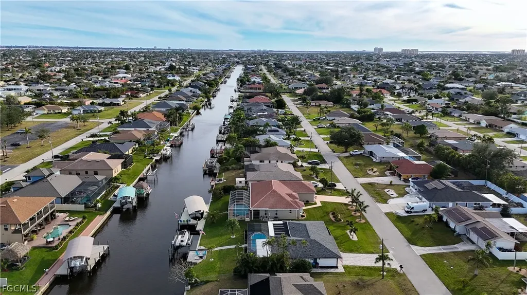4125 SW 5th Place Cape Coral FL 33914