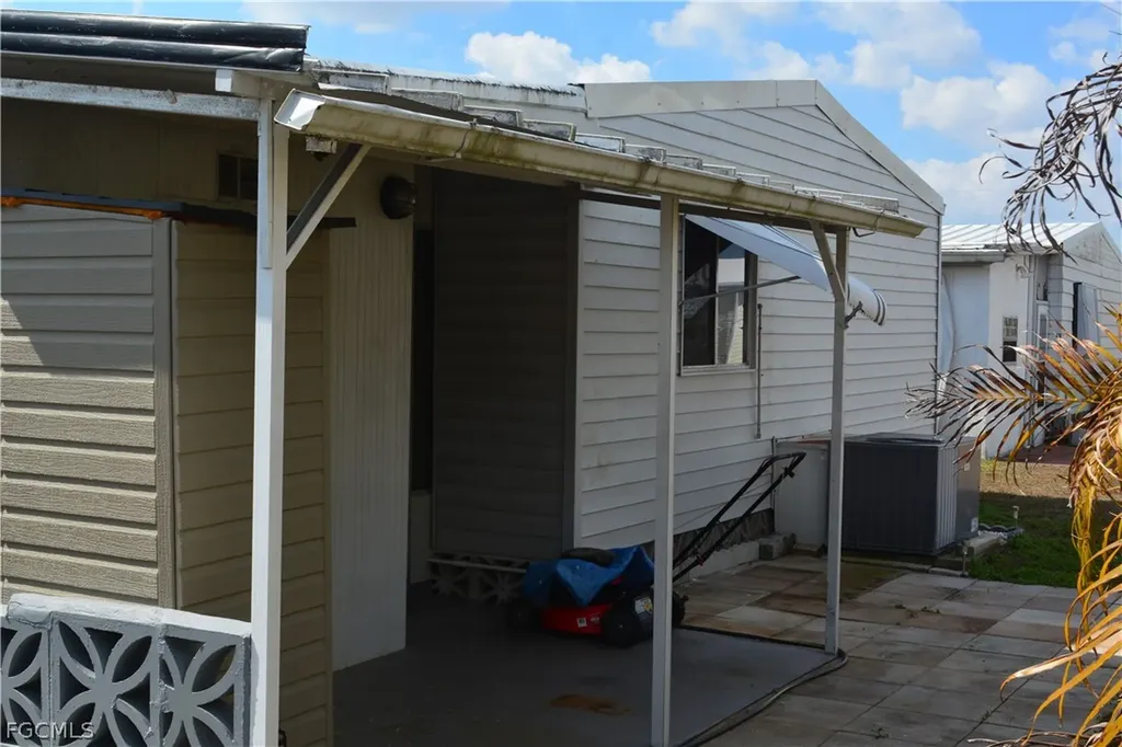 3343 Rainbow Lane North Fort Myers FL 33903