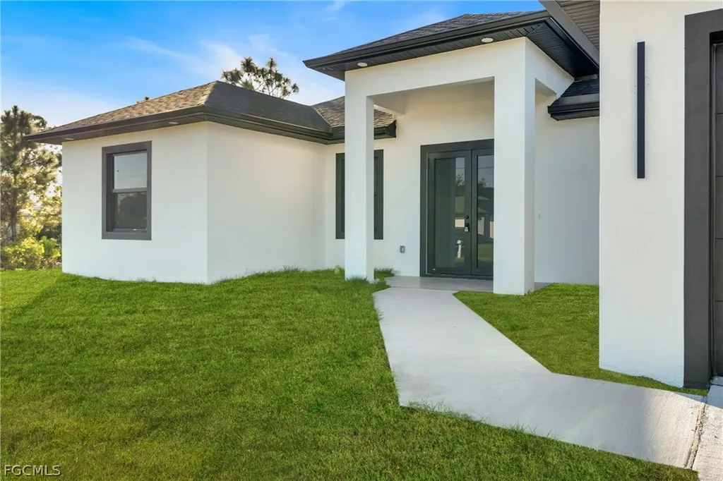 5231 6th Street W Lehigh Acres FL 33971
