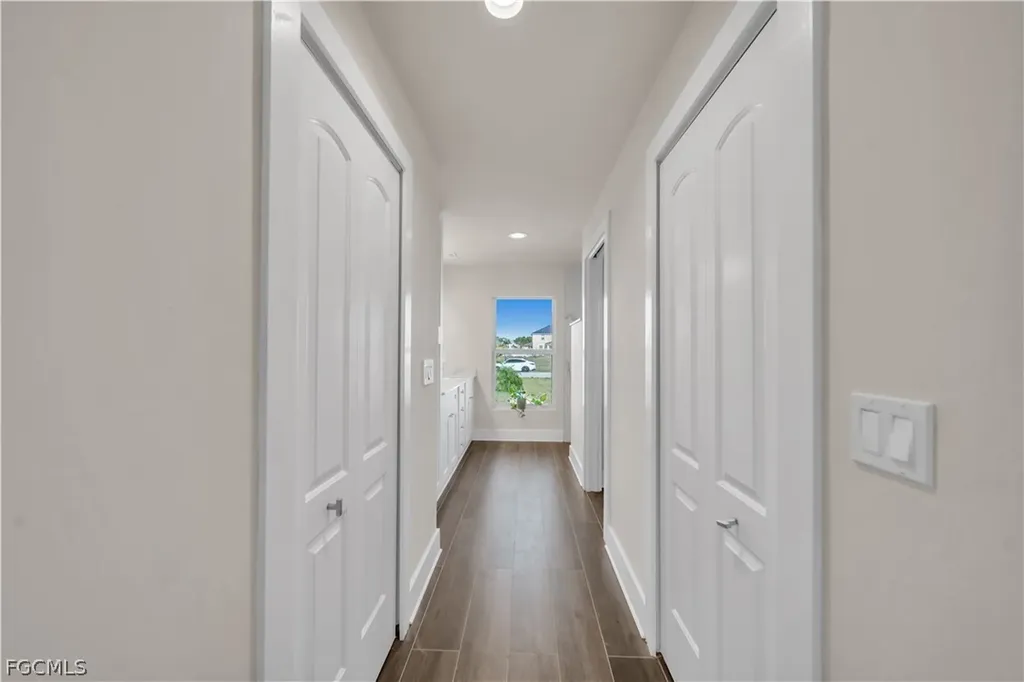 4610 SW 9th Place Cape Coral FL 33914