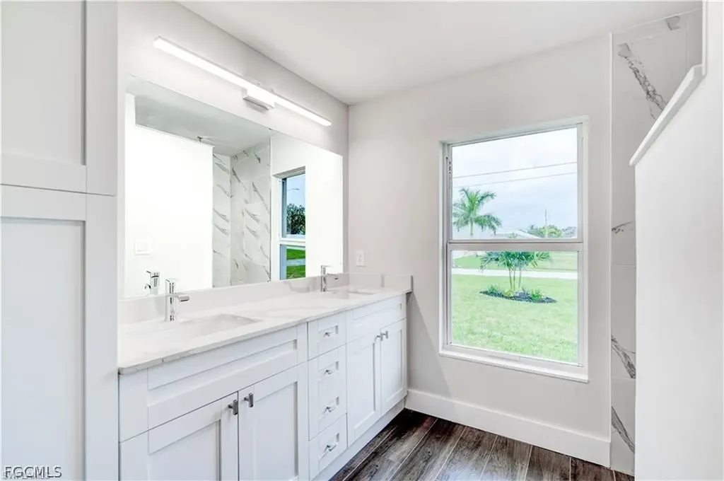 4610 SW 9th Place Cape Coral FL 33914