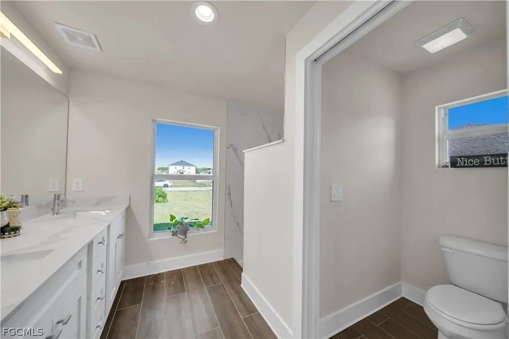 4610 SW 9th Place Cape Coral FL 33914