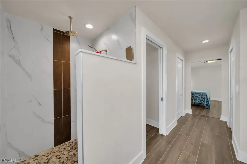 4610 SW 9th Place Cape Coral FL 33914