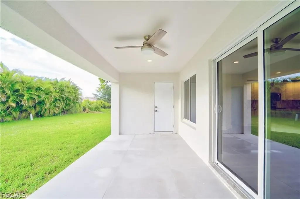 4610 SW 9th Place Cape Coral FL 33914