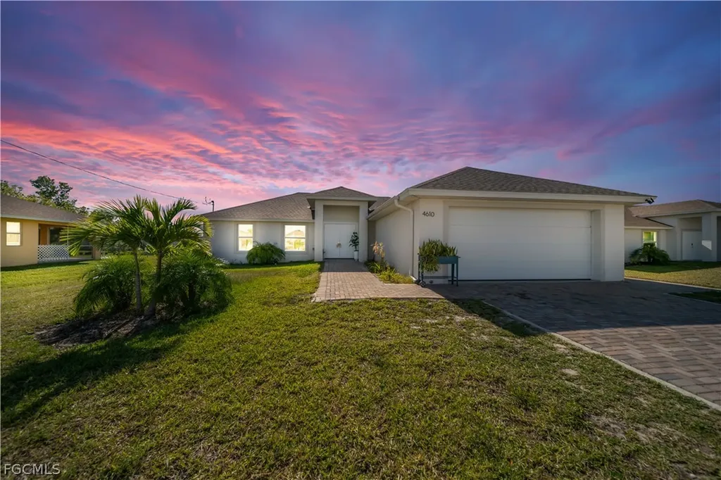 4610 SW 9th Place Cape Coral FL 33914