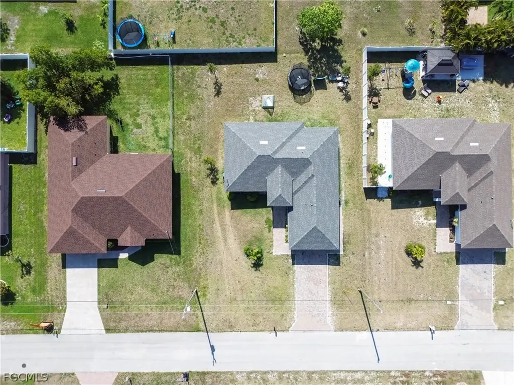 4610 SW 9th Place Cape Coral FL 33914