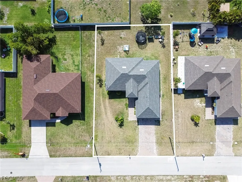 4610 SW 9th Place Cape Coral FL 33914