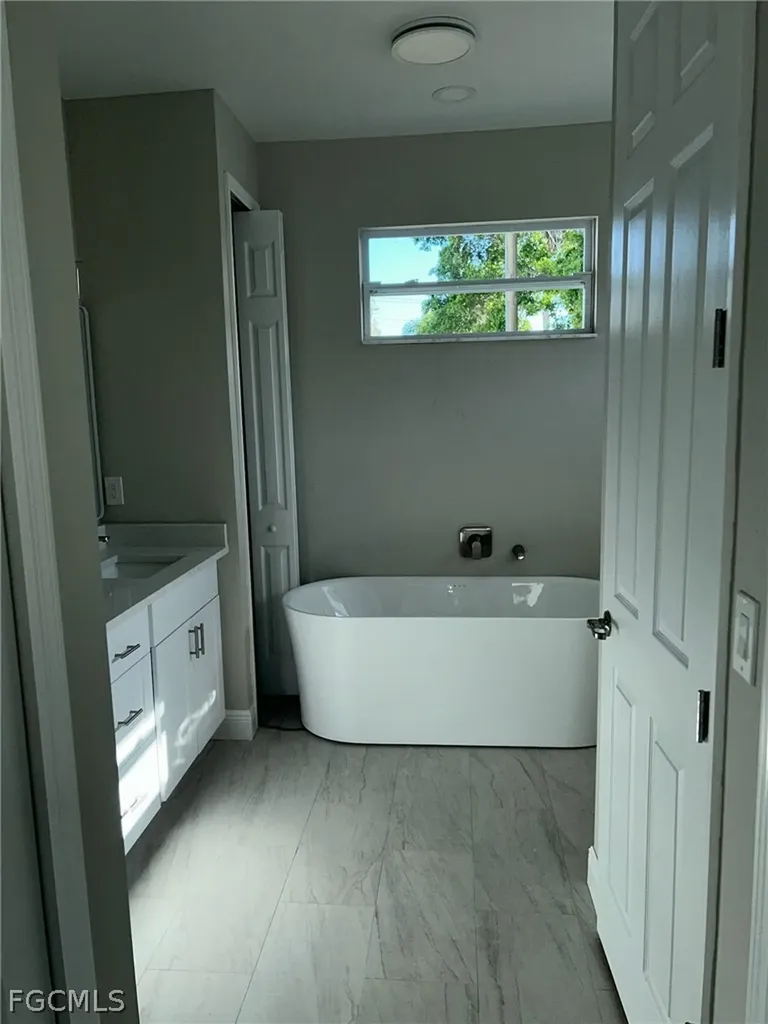 3027 2nd Street Fort Myers FL 33916
