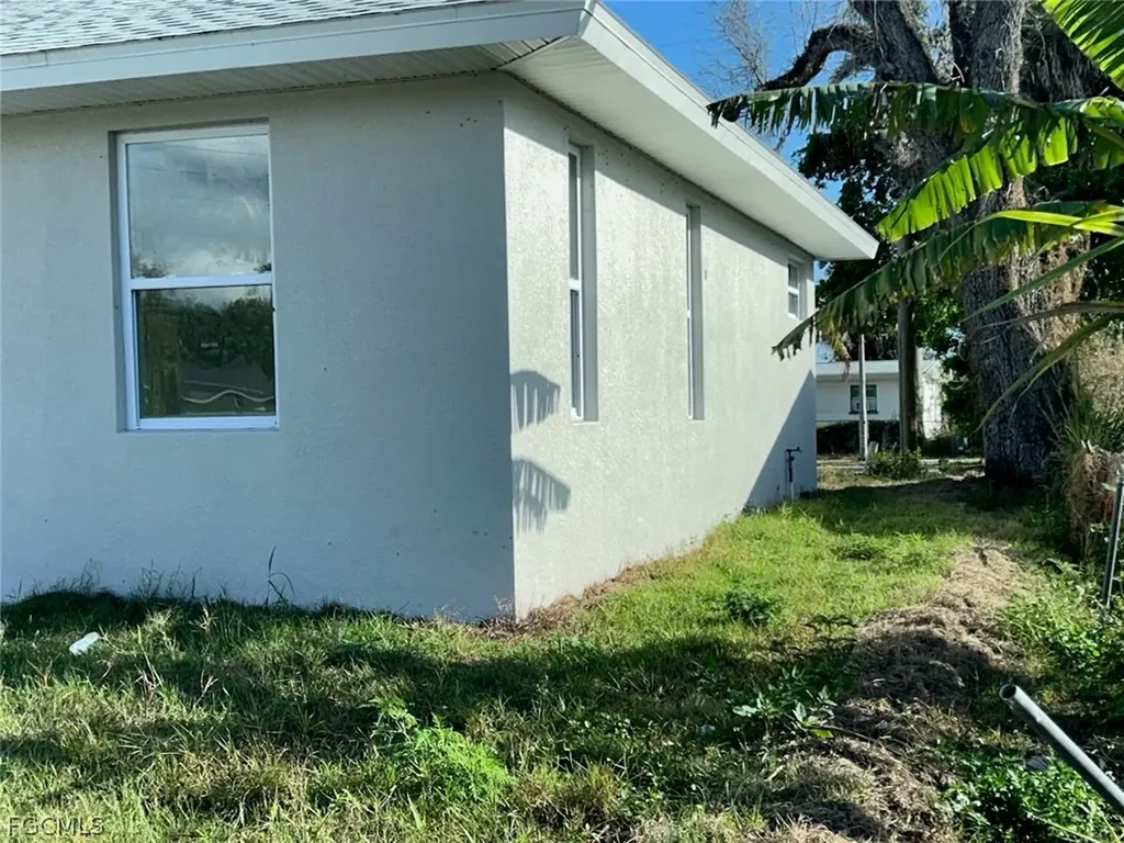 3027 2nd Street Fort Myers FL 33916