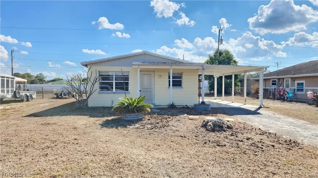 1169 Cherokee Avenue Lehigh Acres FL 33936
