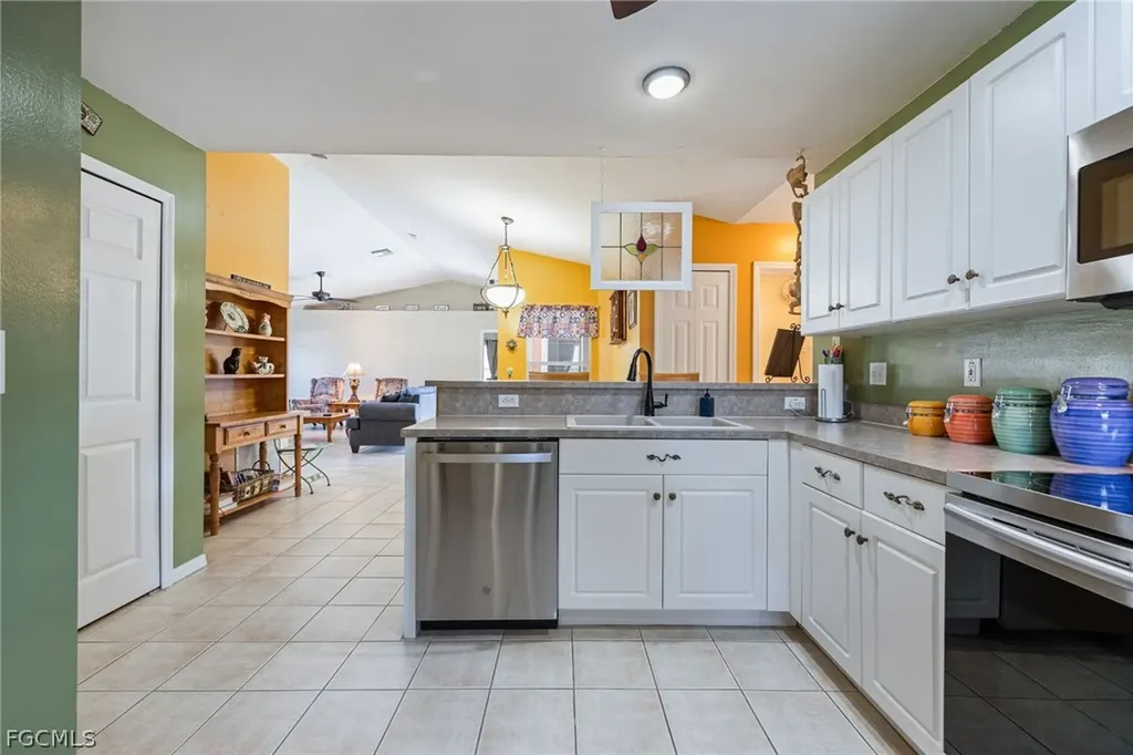 719 Zebu Place Fort Myers FL 33913
