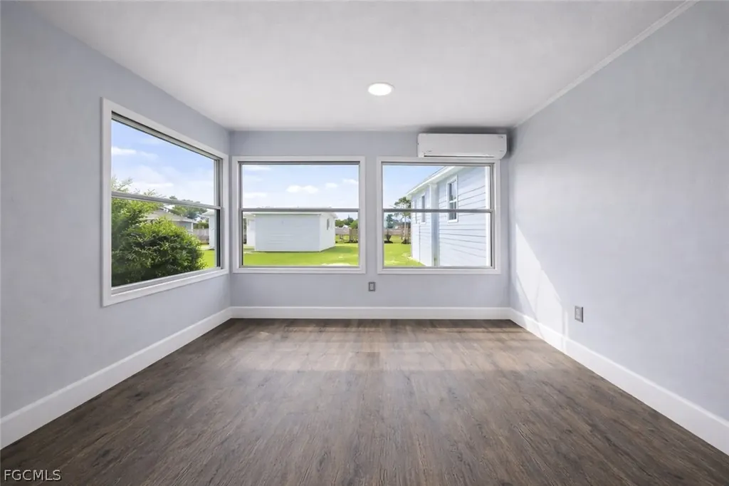 806 Homefolks Street North Fort Myers FL 33917