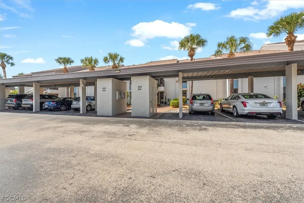 5825 Trailwinds Drive Fort Myers FL 33907