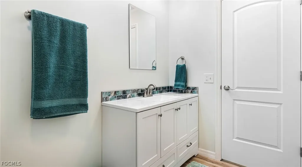 5634 Captain John Smith Loop North Fort Myers FL 33917