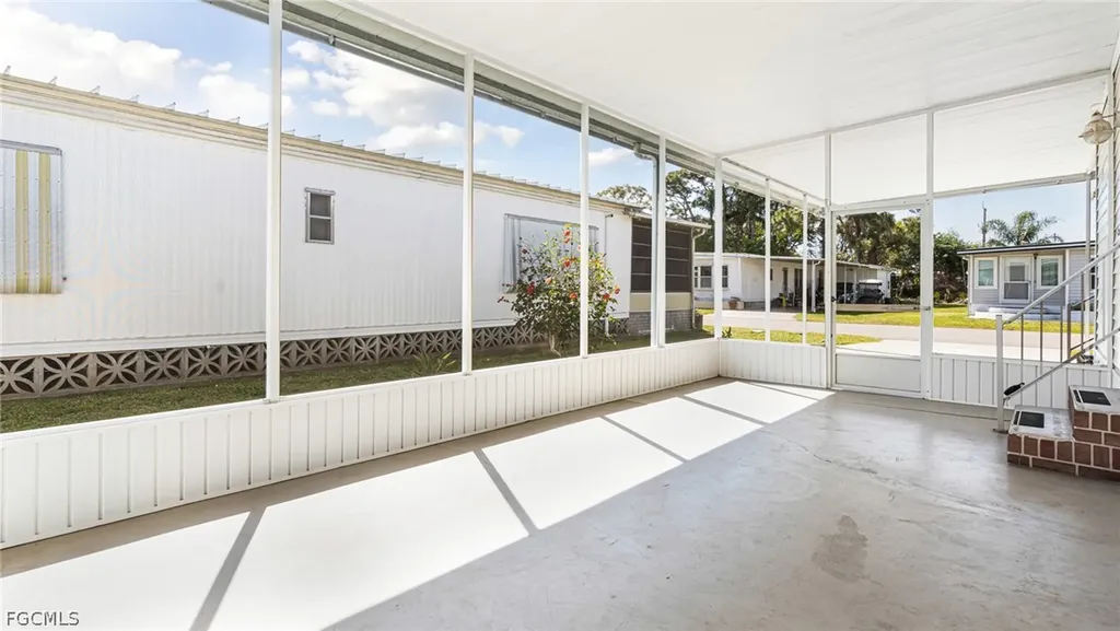 5634 Captain John Smith Loop North Fort Myers FL 33917