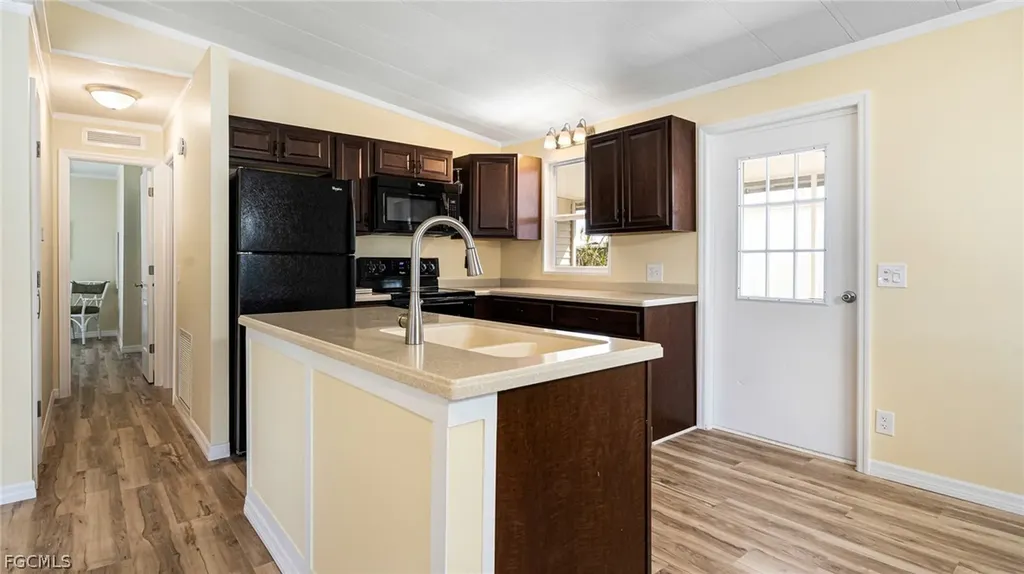 5634 Captain John Smith Loop North Fort Myers FL 33917