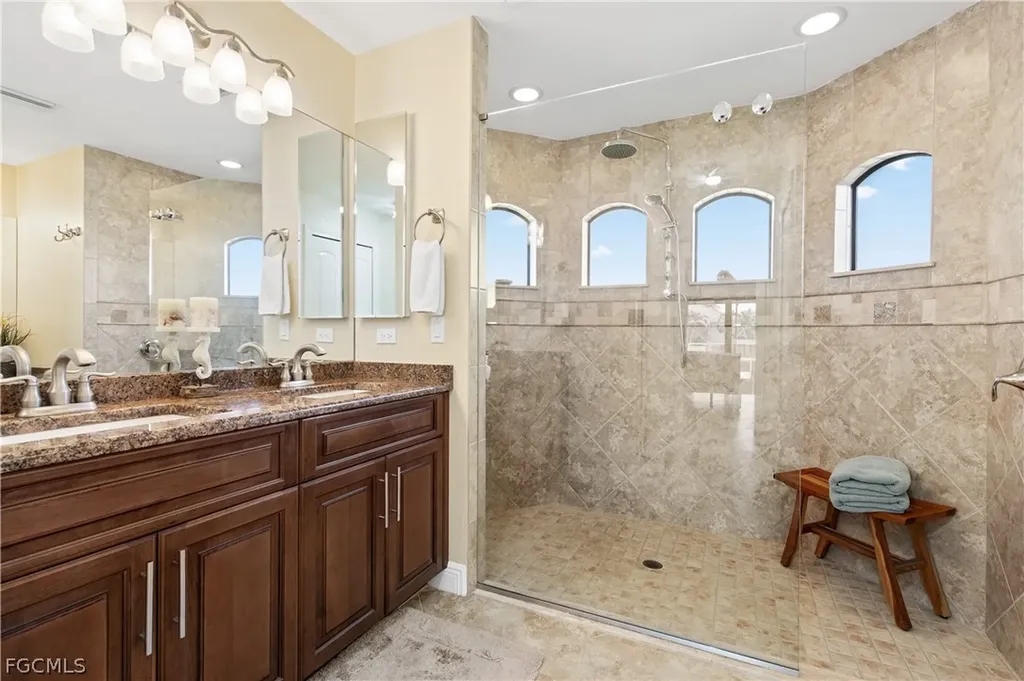 2818 SW 39th Street Cape Coral FL 33914