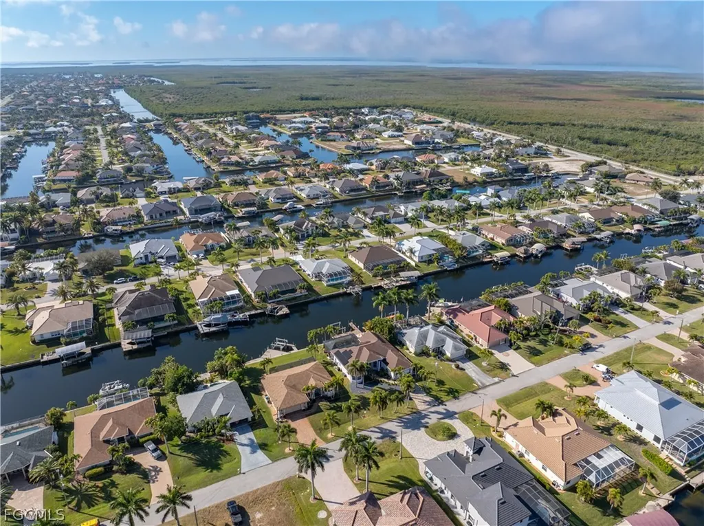2818 SW 39th Street Cape Coral FL 33914