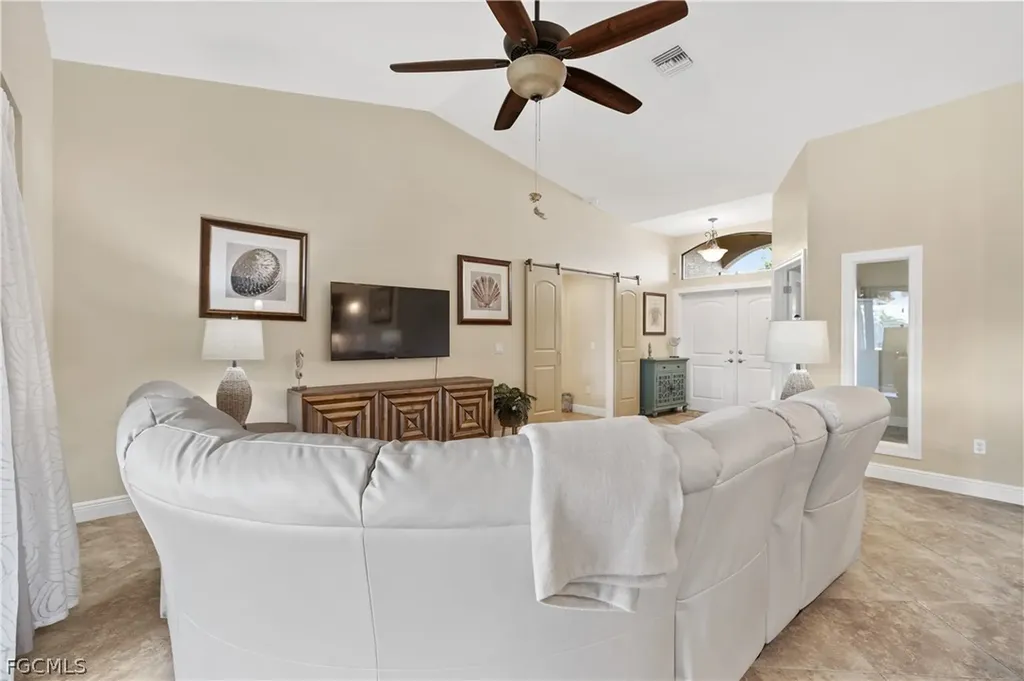 2818 SW 39th Street Cape Coral FL 33914