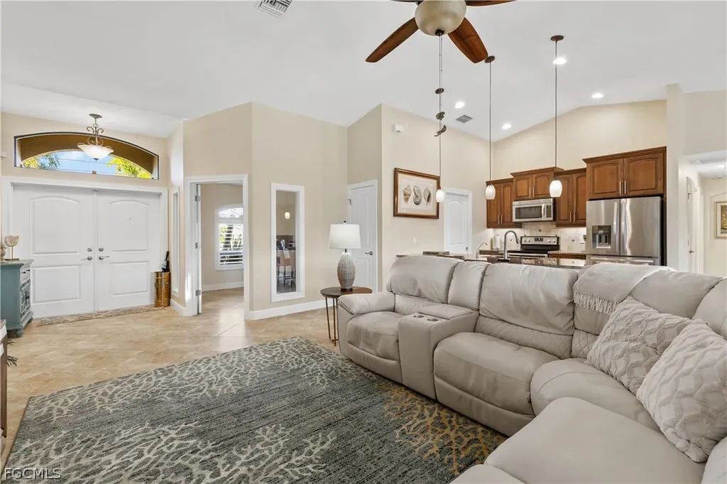 2818 SW 39th Street Cape Coral FL 33914
