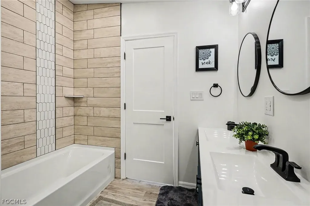 17521 Bryan Court Fort Myers Beach FL 33931