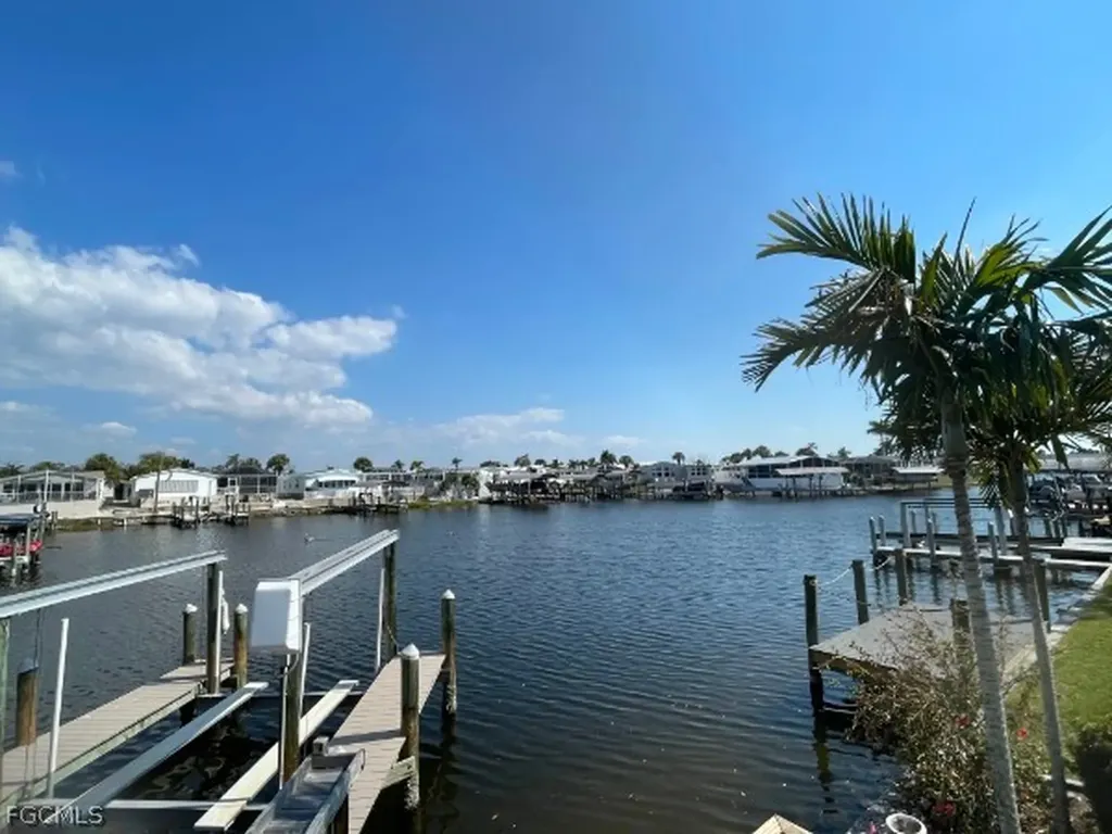 17521 Bryan Court Fort Myers Beach FL 33931