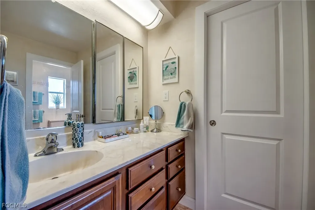 5966 SW 1st Court Cape Coral FL 33914