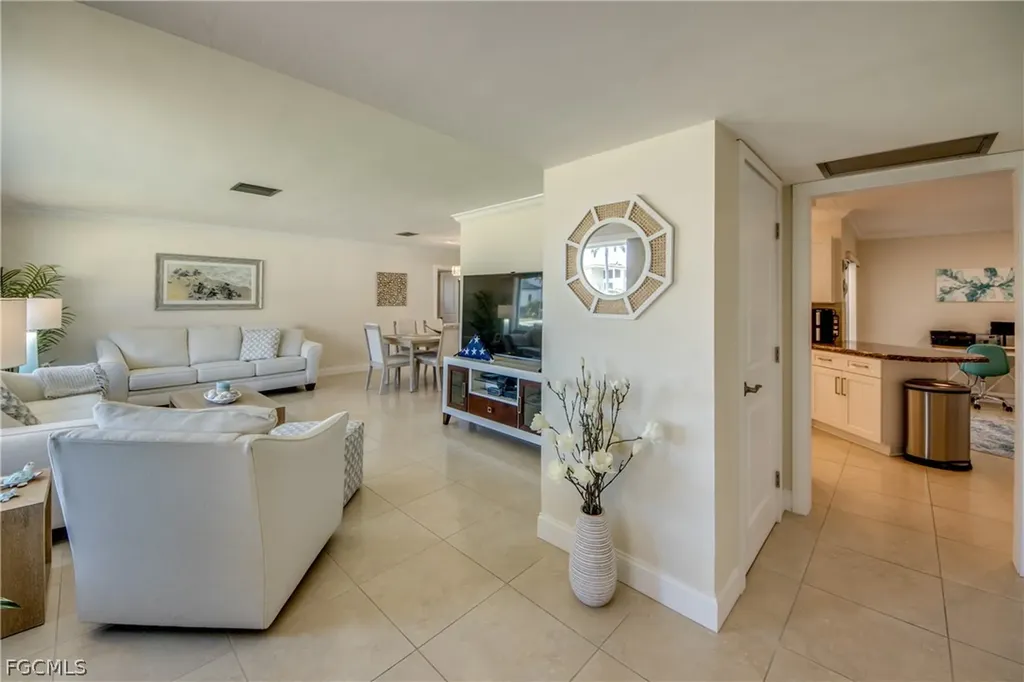 5966 SW 1st Court Cape Coral FL 33914