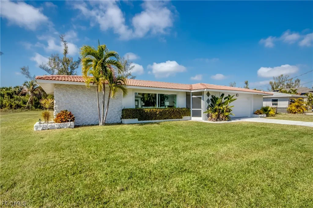 5966 SW 1st Court Cape Coral FL 33914