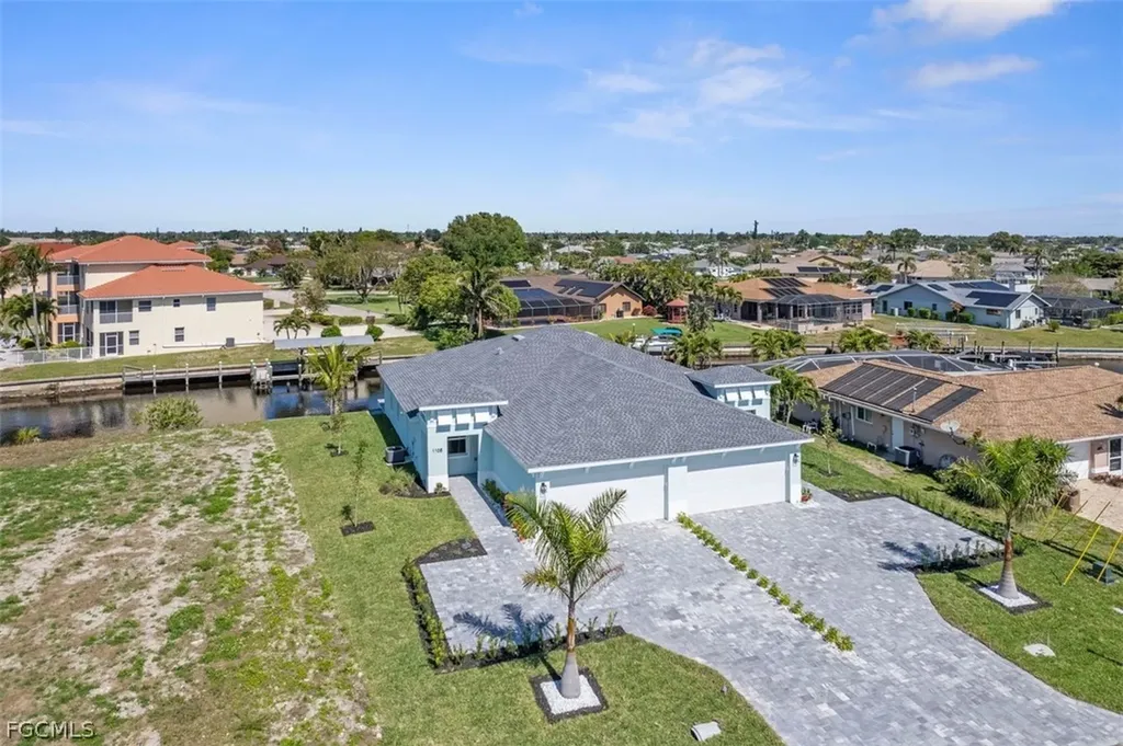 1107 SE 38th Street Cape Coral FL 33904
