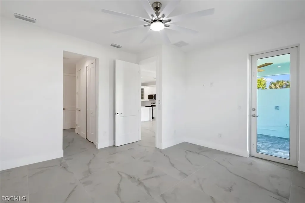 1107 SE 38th Street Cape Coral FL 33904