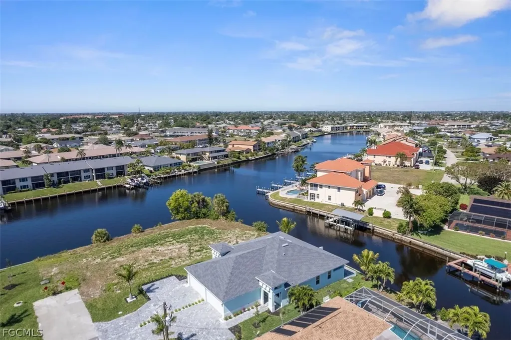 1107 SE 38th Street Cape Coral FL 33904