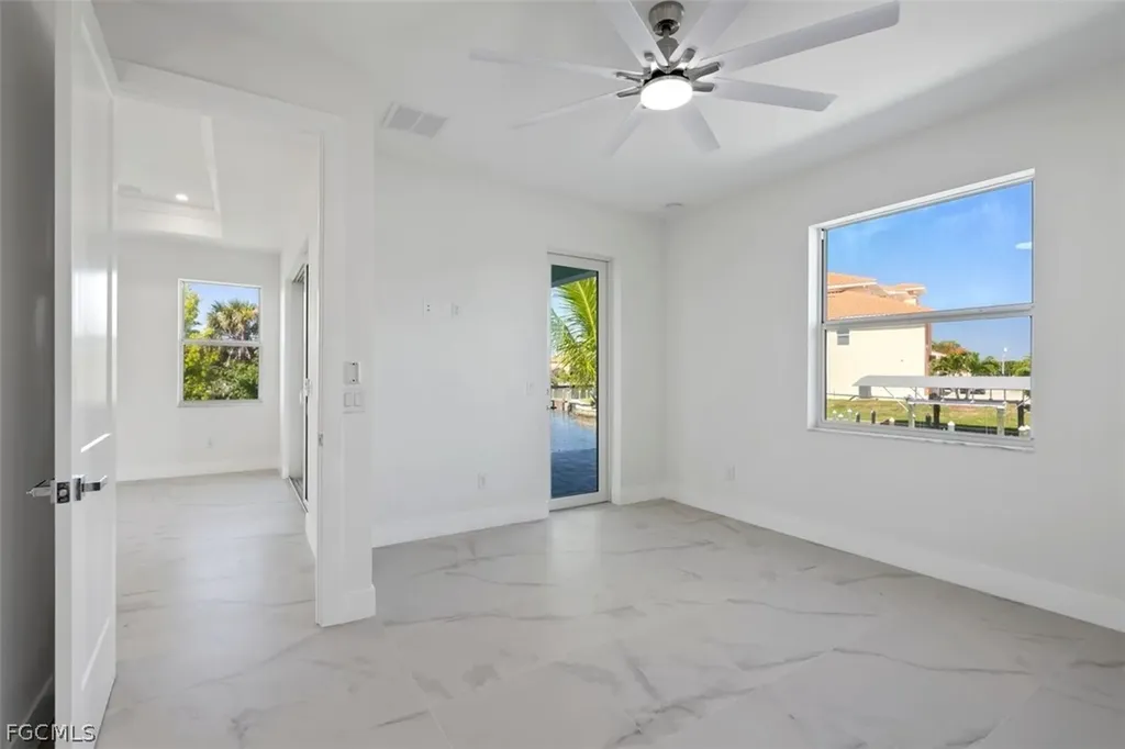 1107 SE 38th Street Cape Coral FL 33904