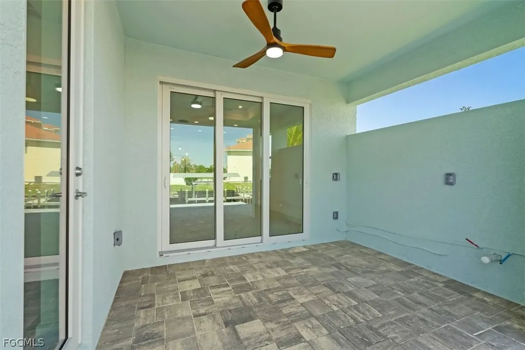 1107 SE 38th Street Cape Coral FL 33904