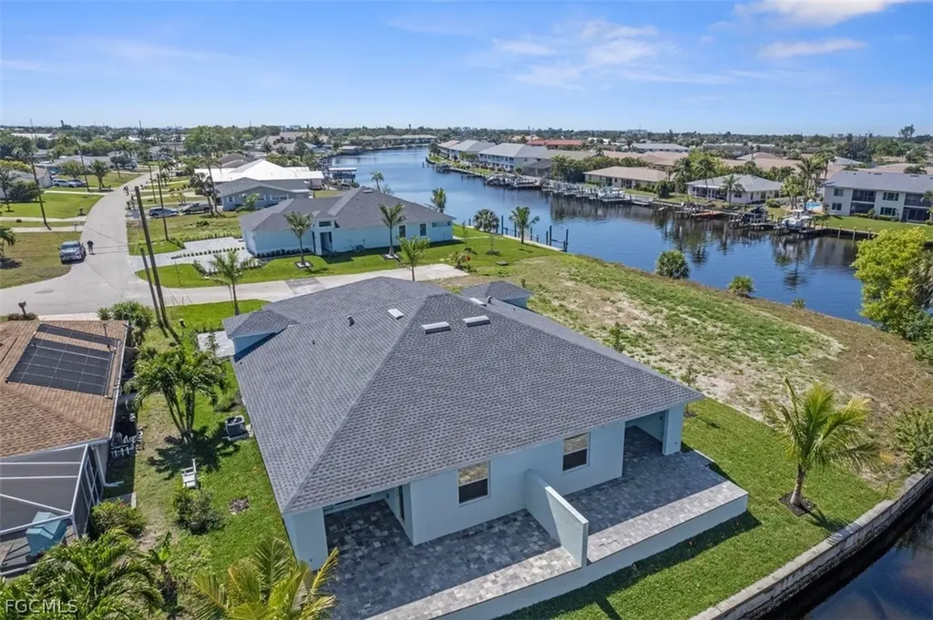 1107 SE 38th Street Cape Coral FL 33904